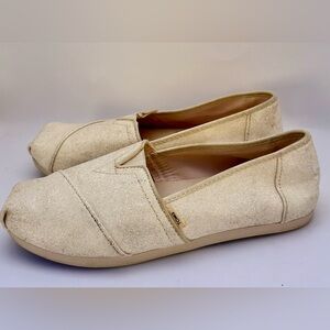 TOMS Classic Slip-Ons Women’s 6M – Gold Glitter Canvas Flats